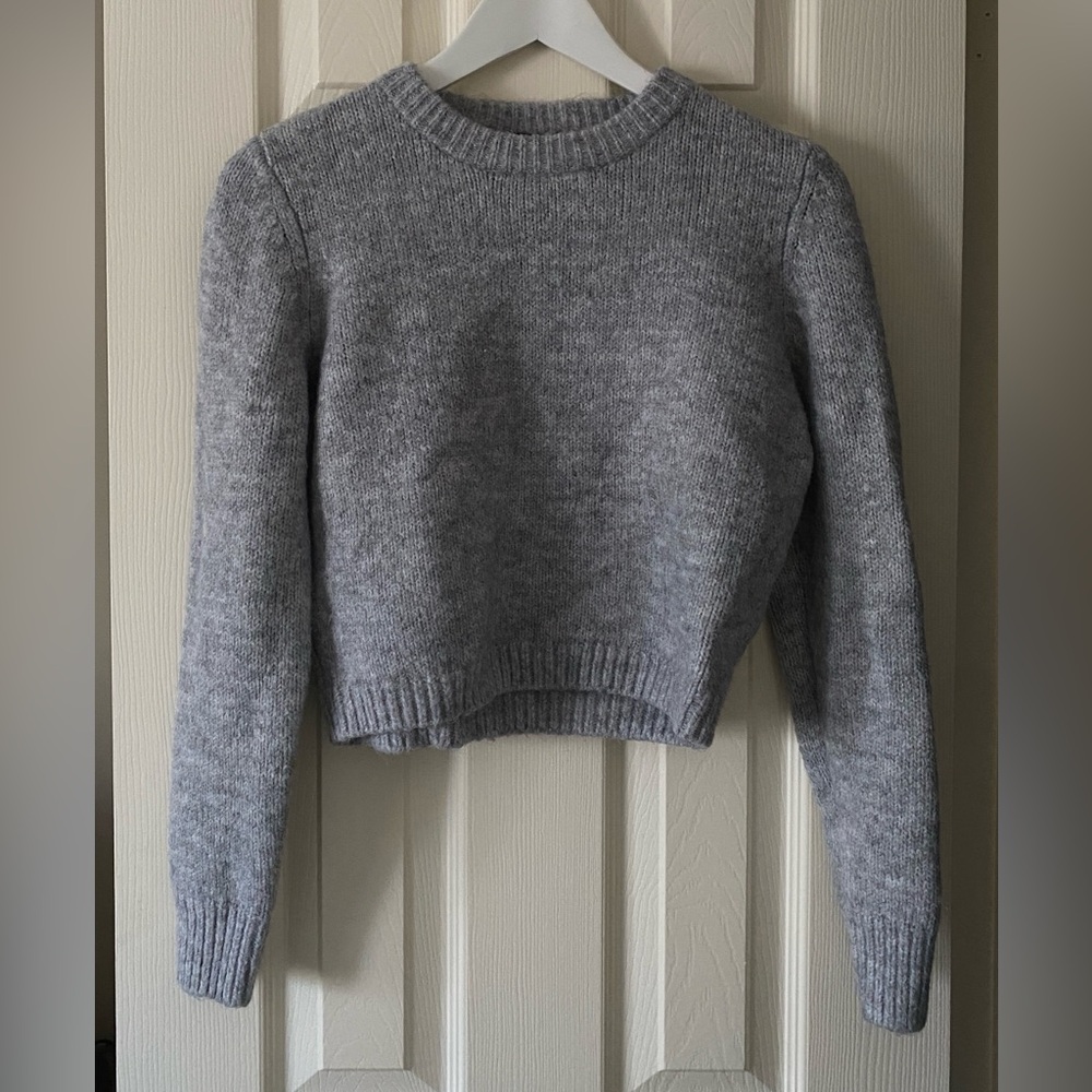 Gray cropped Women's Sweater